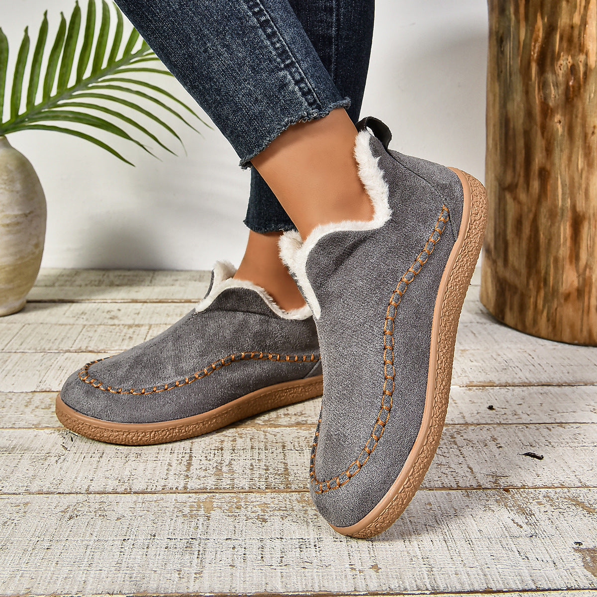 Johanne™ | Unsure and Cozy