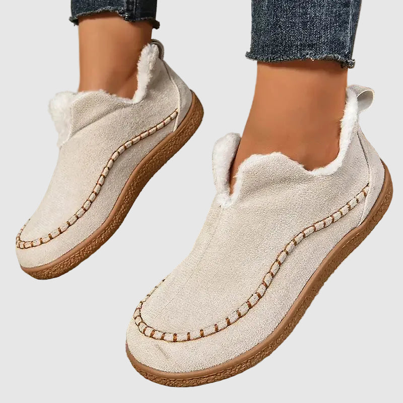 Johanne™ | Unsure and Cozy